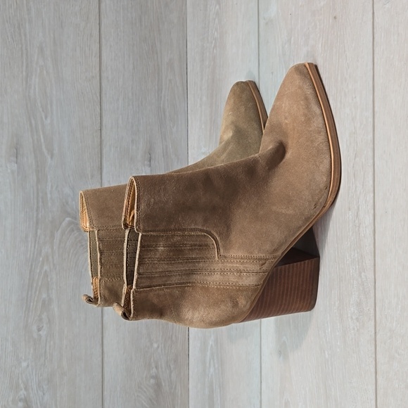 Marc Fisher LTD Women Loshay Leather Ankle The Pointed toe Heels shoes sz 9.5M - Picture 2 of 13